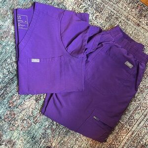 Purple FIGS XS/XS Scrub Set